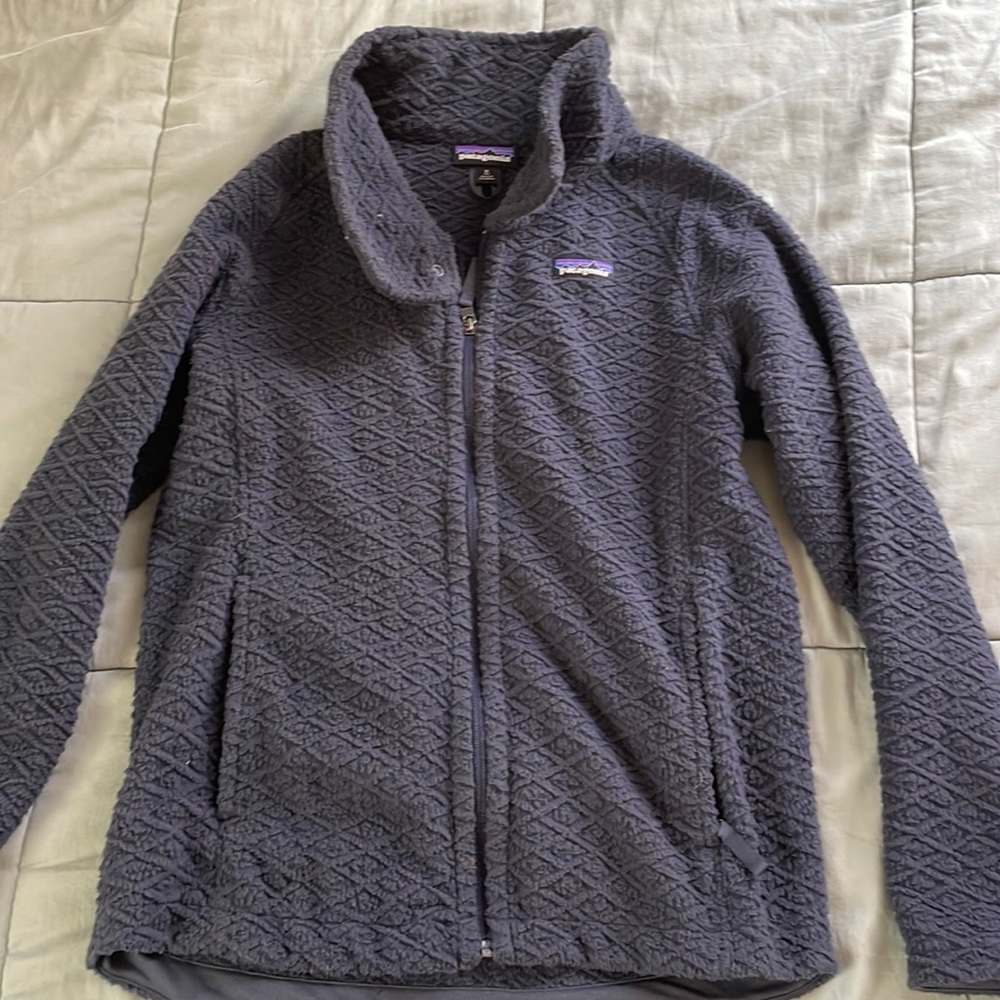 Women’s Patagonia full zip, size small